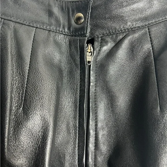 Black Leather Skirt -Date Night - office - Size S - Picture 3 of 5